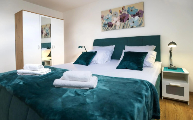 Airport Stay Apartment