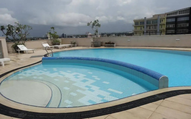 Hedges Court Residencies Town Hall- 2 Bed Room Apartment