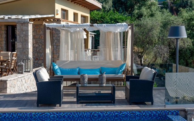 Luxurious Villa Kastro