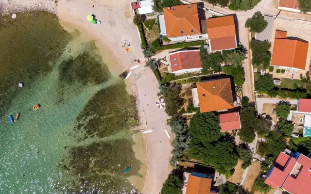Nice Apartment in Kosljun With Wifi and 1 Bedrooms
