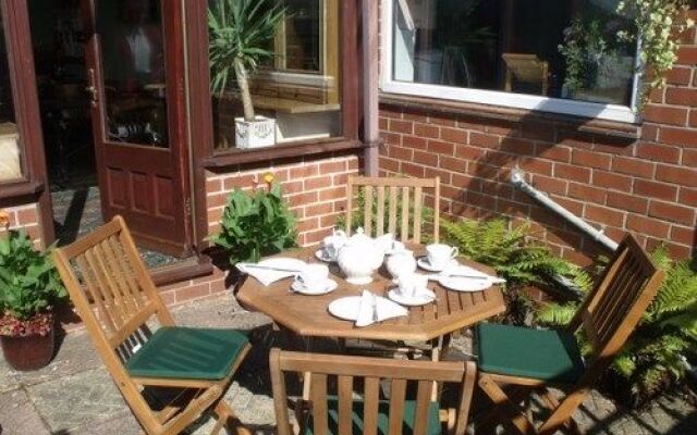 Hillrise Guest House