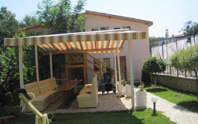 Hotel Devora