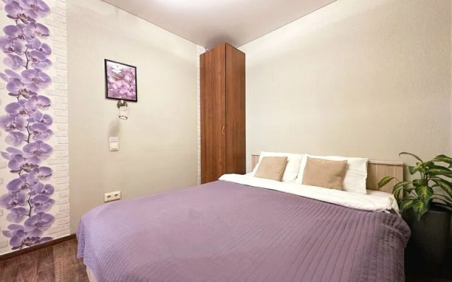 Апартаменты Ранвэй на ул. Лунная, д.1