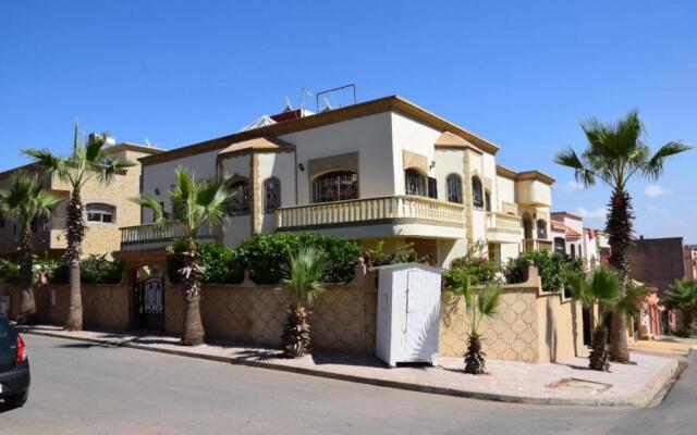 "5 Bedroom Holiday Villa Yasmine, Perfect for Family Holidays, Near Beaches"