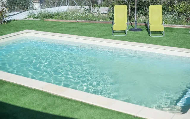 R75 Julius house with pool