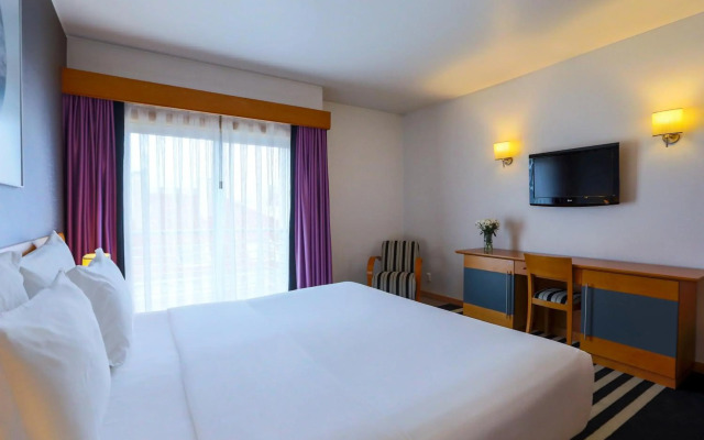 SANA Sesimbra Hotel