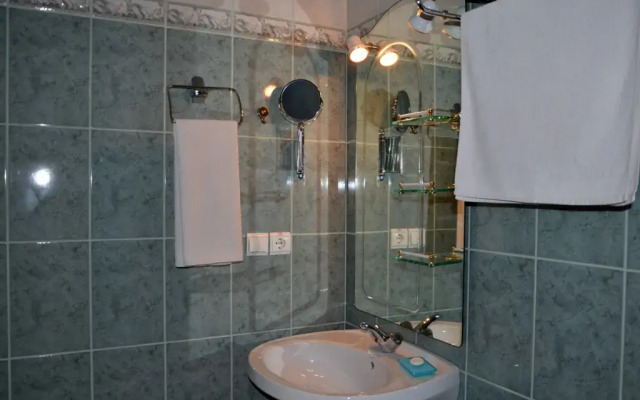 Mini-hotel "Amtek"