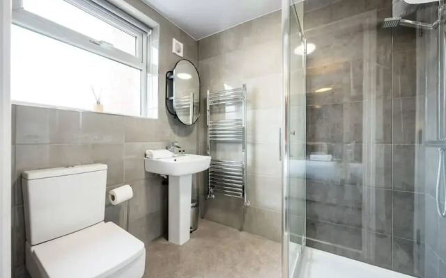 Host Apartments The Kensington Townhouse