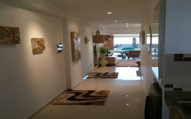 Beach Front Luxury Living Apartment