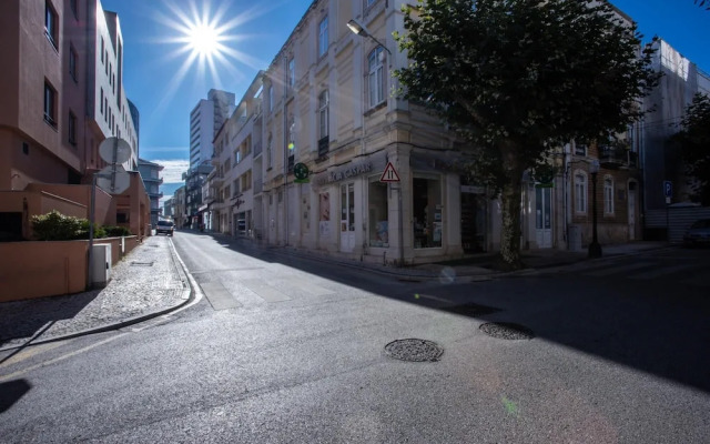 Luxury Picadeiro Apartment III by Rent4all