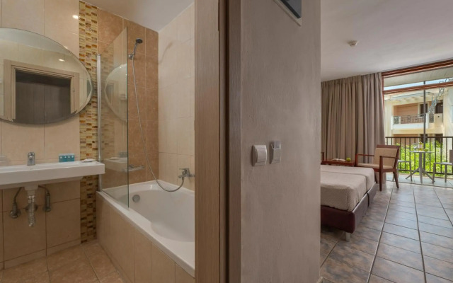 Alkyon Hotel