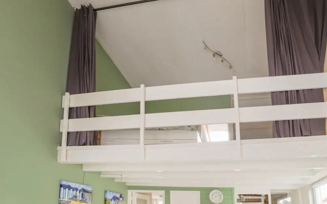 Vacation Home 450 m From the Beach