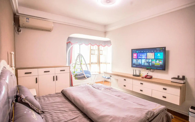 Locals Apartment Place 28