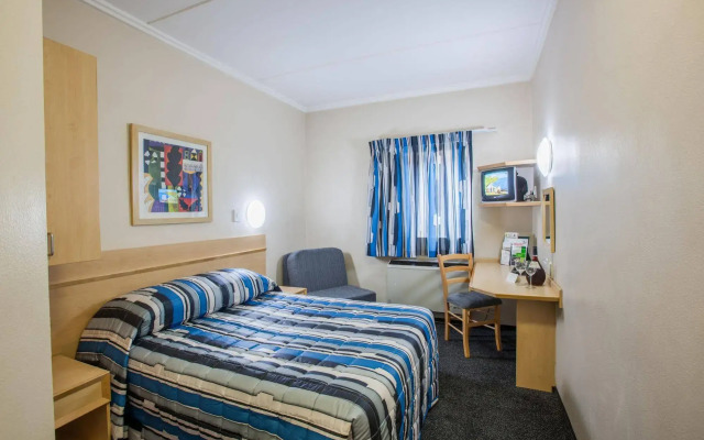 Road Lodge Centurion