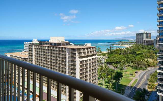 Embassy Suites by Hilton Waikiki Beach Walk