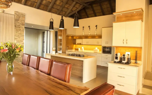 Jacana River Lodge