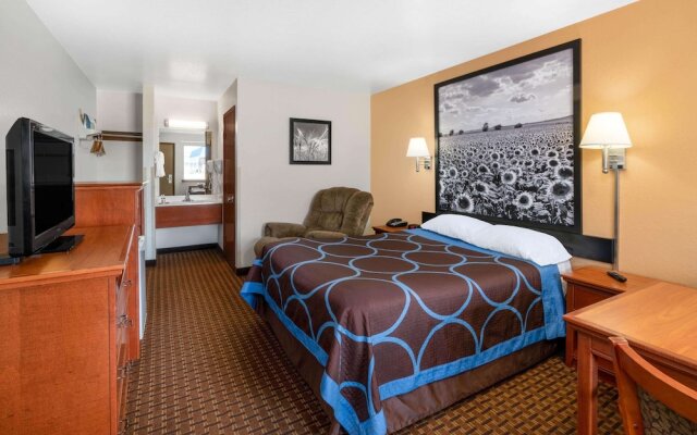 Super 8 By Wyndham Goodland