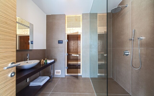 Golden Rays Luxury Villas