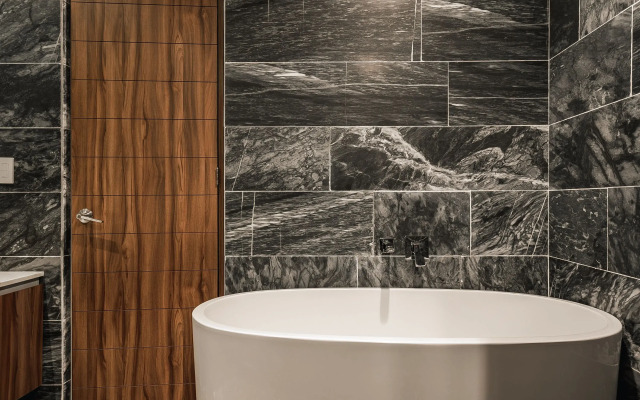 Casai Discover La Roma From a Contemporary Gem