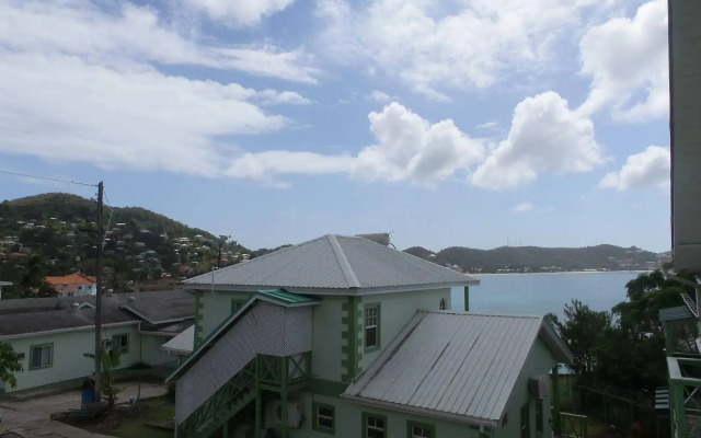 Capt. Harris Suites