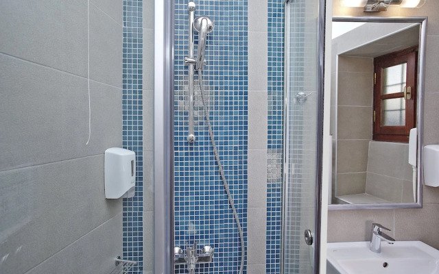 Kastro Guesthouse