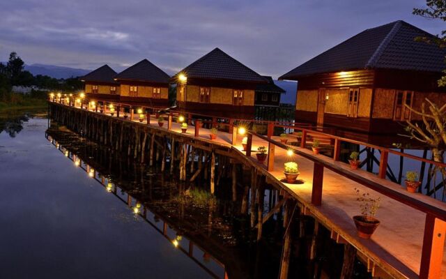 Shwe Inn Tha Floating Resort Hotel