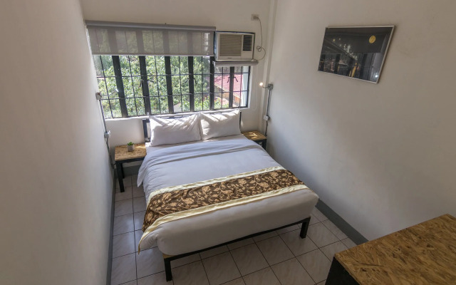 Mad Monkey Cebu City - Adults Only