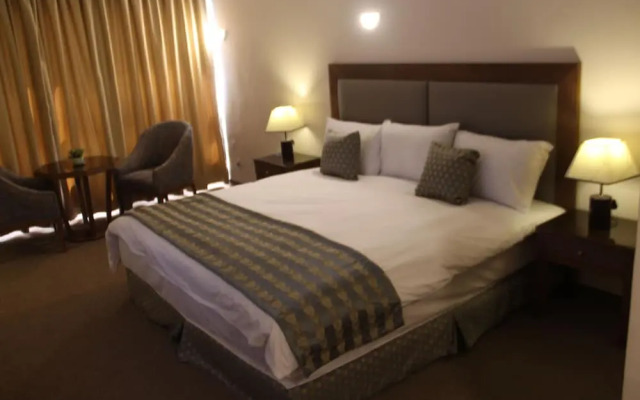 Saray Hotel