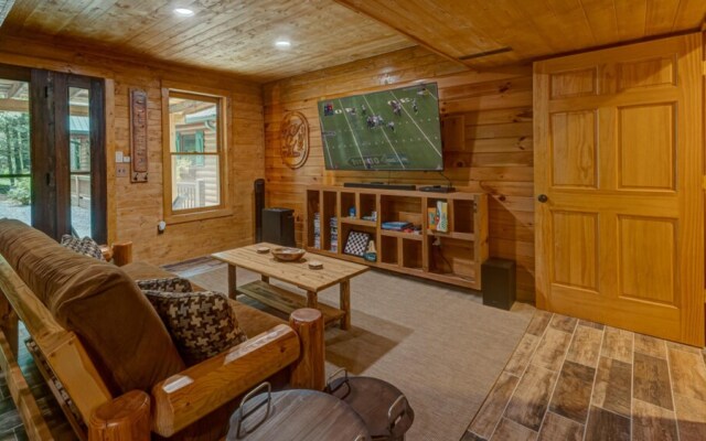 Castaway by Escape to Blue Ridge