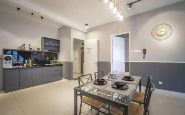 Arte S 3 Bedrooms Condo