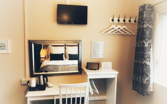 Elagh View B B King En-suite Room