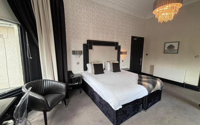 Richmond Park Hotel