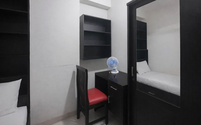Homelike And Minimalist 2Br At Apartment Pinewood