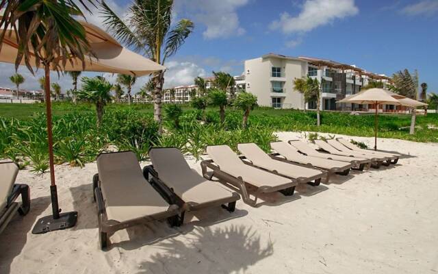 MareAzul Apartment 631 by Realty Group