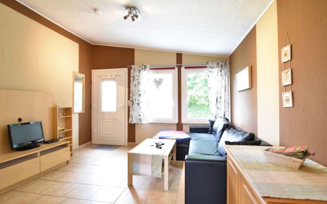 Quaint Bungalow with Garden near Insel Poel