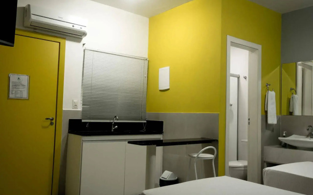 Hotel BH Inn Palmares - Easy Access to Cristiano Machado, Centerminas and Minas Shopping