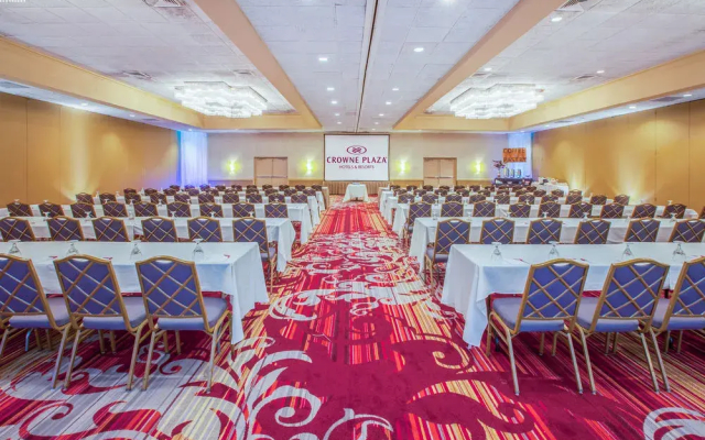 Crowne Plaza Reading