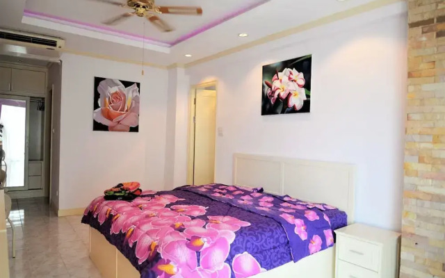 Jomtien Beach Condo 4th Floor Modern Apartment