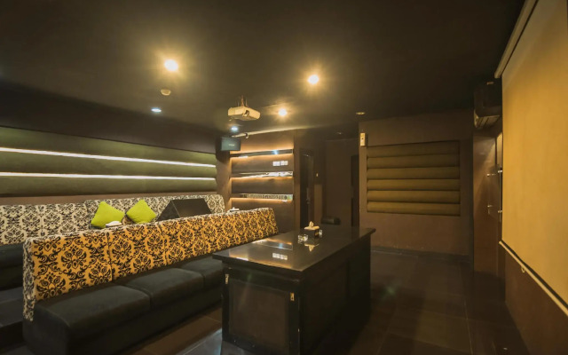 RedDoorz Plus near Kampung Gajah 3