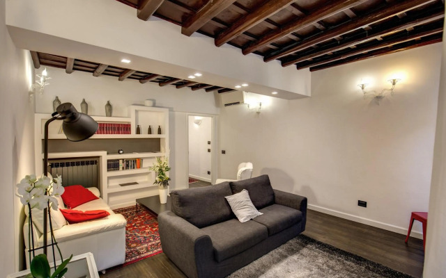 Campo de' Fiori Stylish White