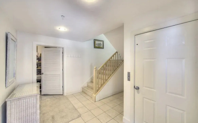 The White Ibis 5 Bedroom Home