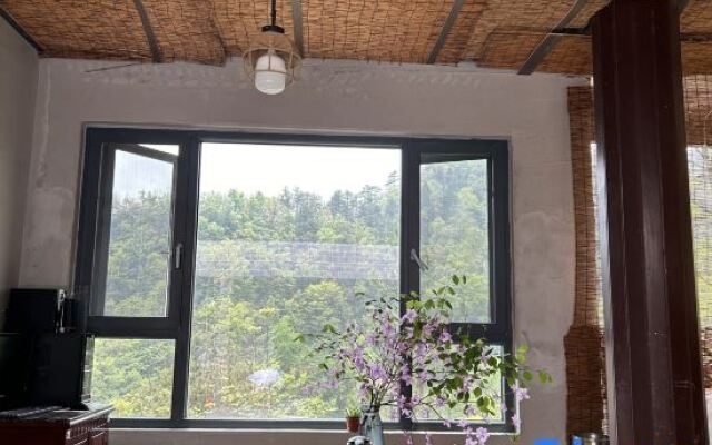 Wudang Mountain Banshan Homestay