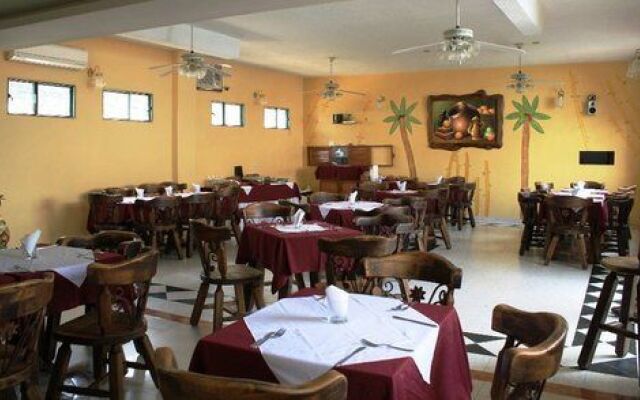 Hotel Anamichu Suites