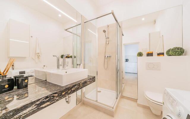 Herzlich Willkommen - Küss die Hand 2