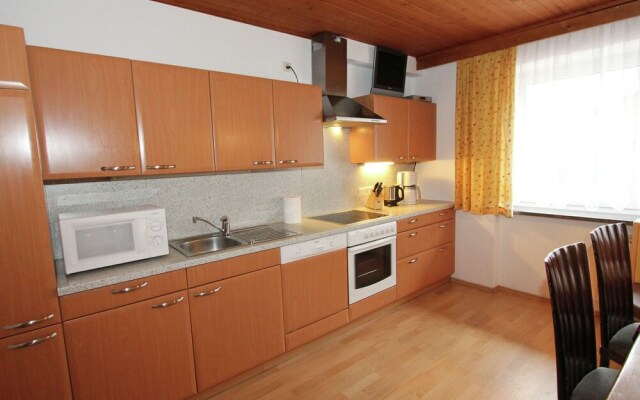 Spacious Holiday Home near Ski Bus Stop in Mayrhofen