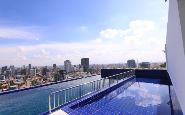 EASTLAND Hotel & Apartment
