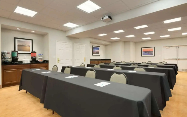 Homewood Suites Jacksonville Deerwood Park