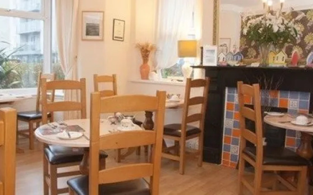 Summer Breeze Guest House