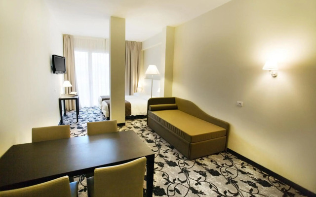 Regal Hotel