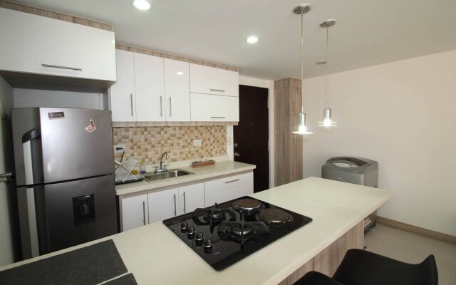 Apartamento Estudio Con 3 Camas Poblado Piso Alto